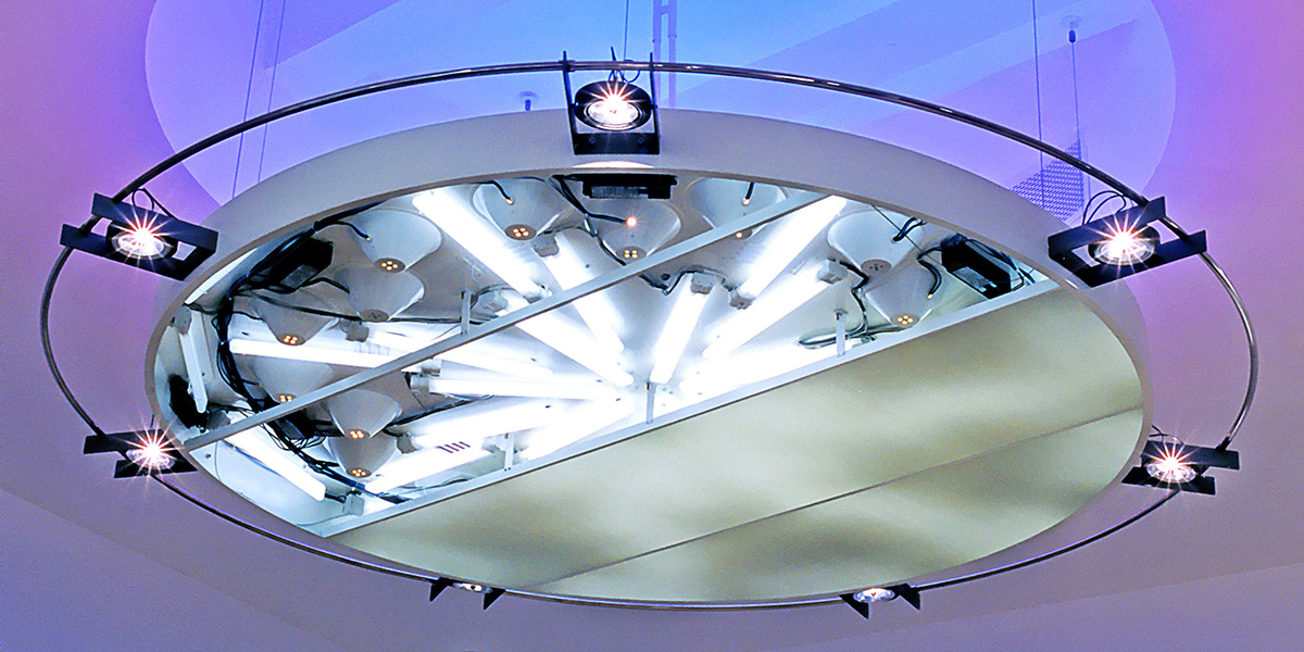 1998 - DONNA Vienna Fashion, A-1010 Wien